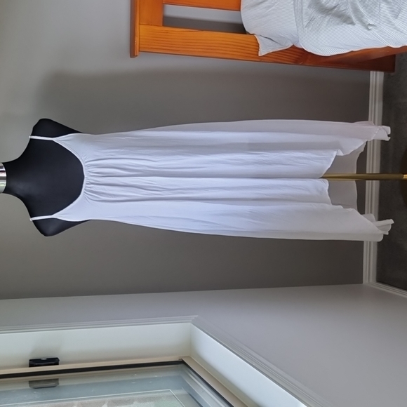 White Summer dress from Lily Whyt Size 10 NWOT - Picture 10 of 16